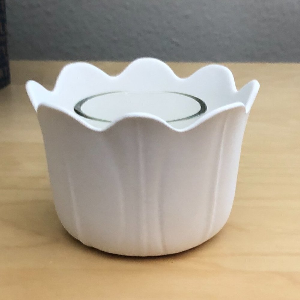 New PARTYLITE Garden Blossoms Ivory & Clear Votive Holder Pair - Picture 7 of 9